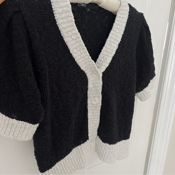 W Concept Puff Short-Sleeved Crop Cardigan - Picture 2 of 3